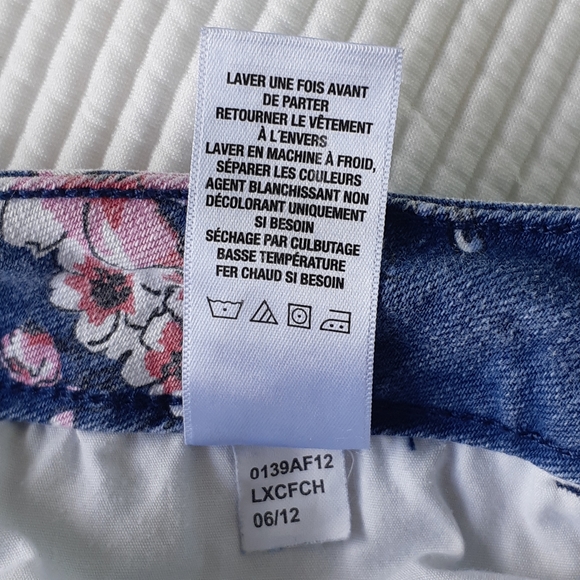 Aeropstale Ashley Ultra Skinny 1/2 26" Floral - Picture 9 of 9